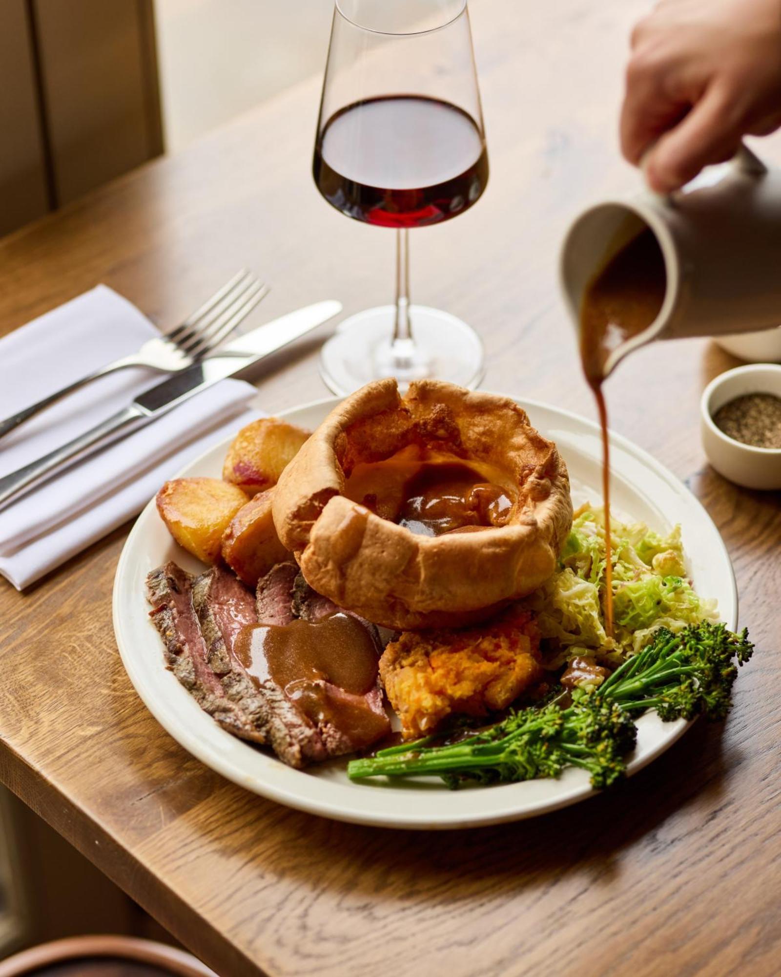 The Harcourt Arms Hotel Stanton Harcourt Eksteriør billede A Sunday roast